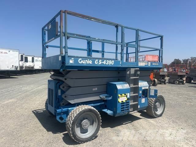 Genie GS-4390 Podnośniki nożycowe