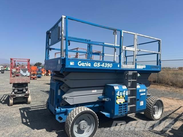 Genie GS-4390 Podnośniki nożycowe