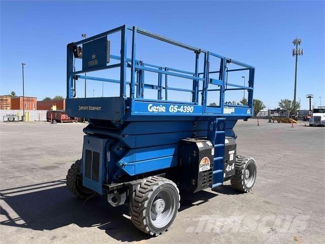 Genie GS4390RT Podnośniki nożycowe