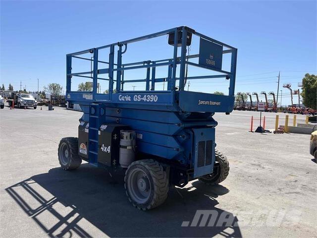 Genie GS4390RT Podnośniki nożycowe