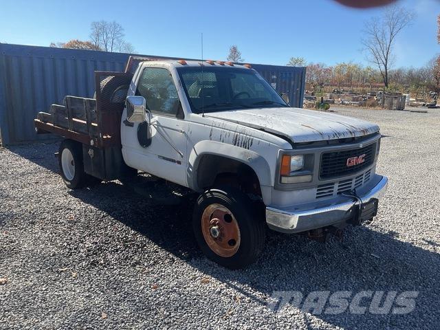 GMC 3500HD Ciężarówki typu Platforma / Skrzynia