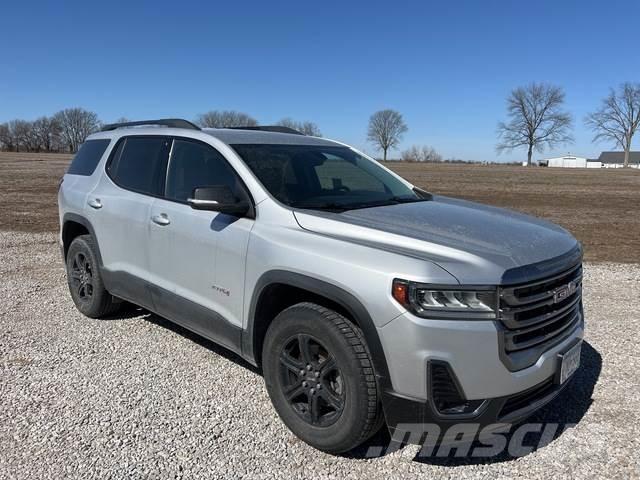 GMC Acadia Samochody osobowe