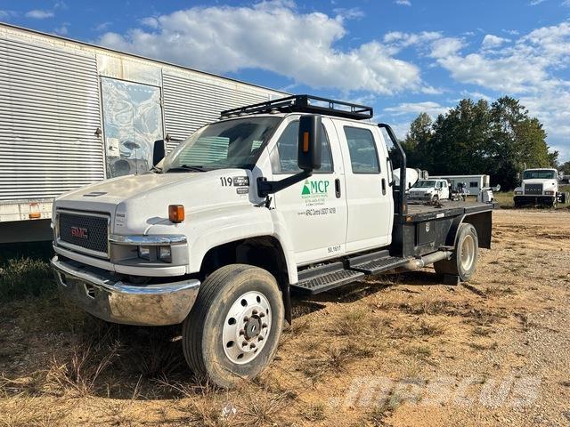 GMC C5500 Ciężarówki typu Platforma / Skrzynia