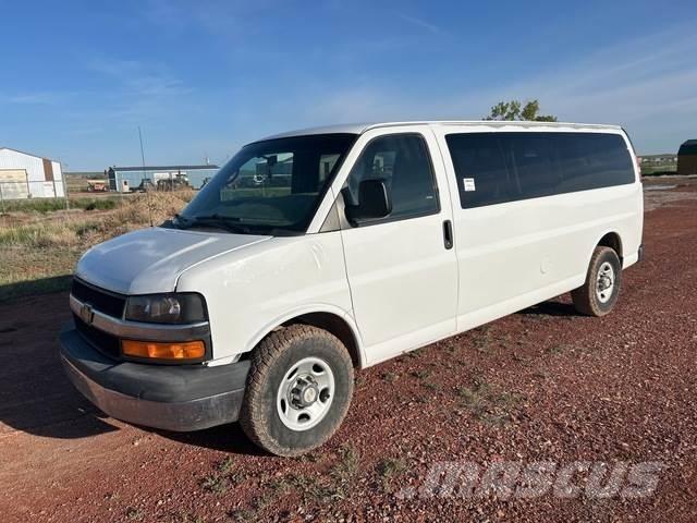 GMC Express Samochody osobowe