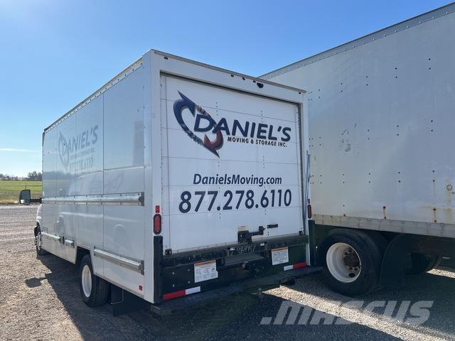 GMC G33903 Samochody ciężarowe ze skrzynią zamkniętą