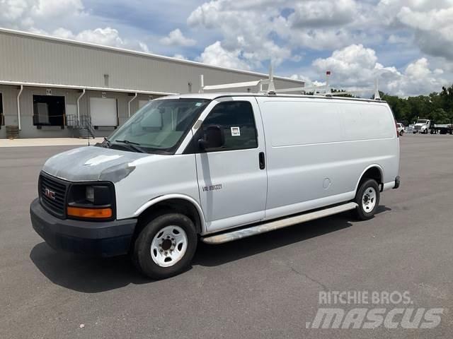 GMC Savana Busy / Vany
