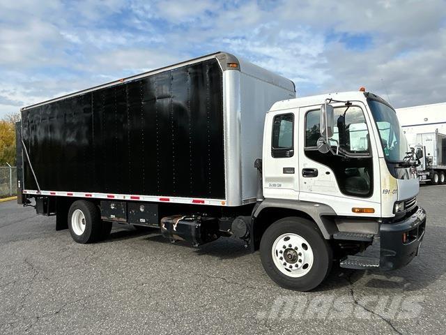 GMC T-Series Samochody ciężarowe ze skrzynią zamkniętą