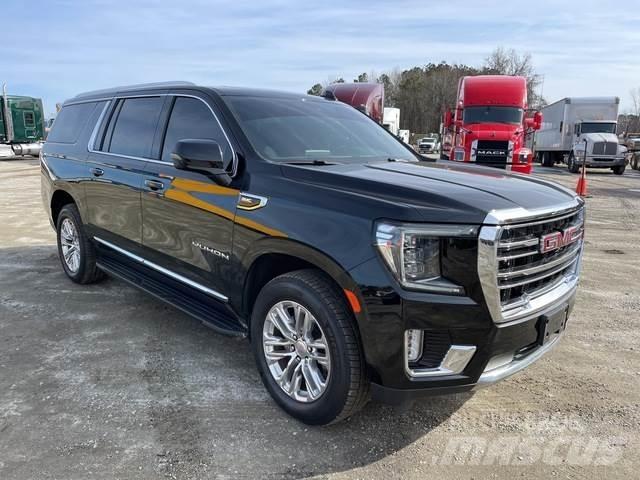GMC Yukon Samochody osobowe
