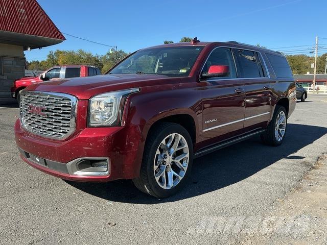 GMC Yukon XL Samochody osobowe