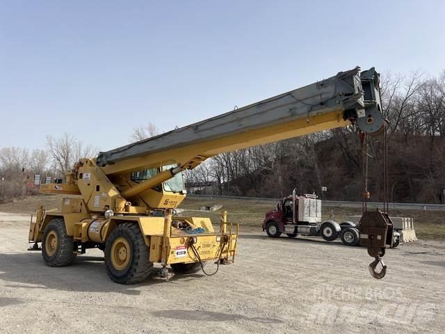 Grove RT530E Żurawie terenowe