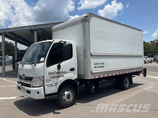 Hino 155 Samochody ciężarowe ze skrzynią zamkniętą