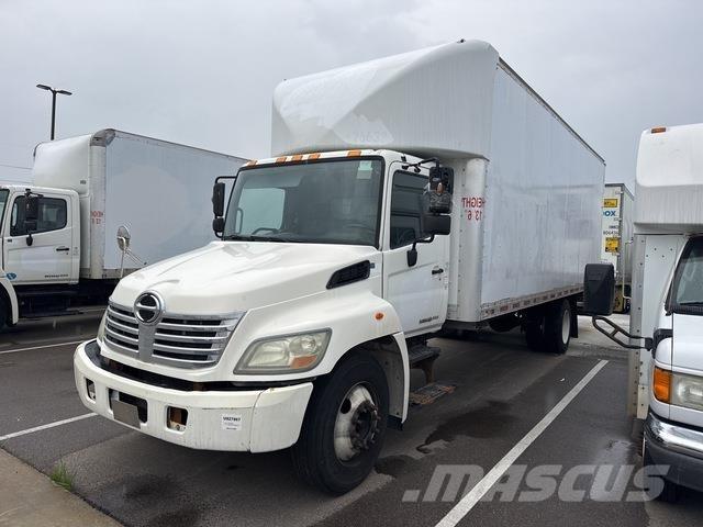 Hino 258 Samochody ciężarowe ze skrzynią zamkniętą