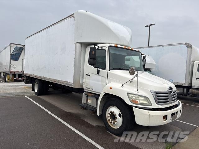 Hino 258 Samochody ciężarowe ze skrzynią zamkniętą