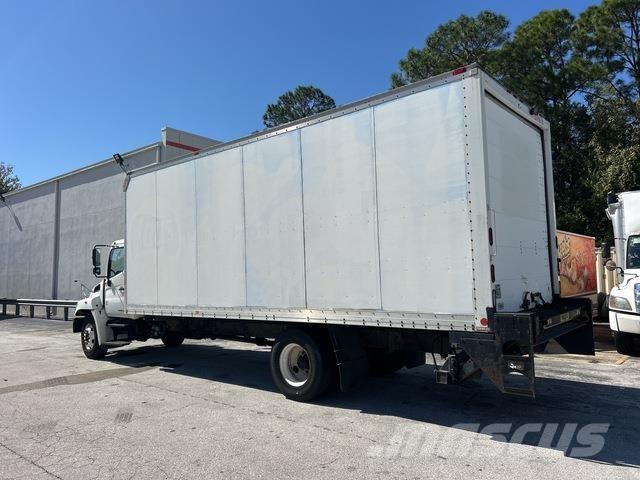 Hino 258 Samochody ciężarowe ze skrzynią zamkniętą