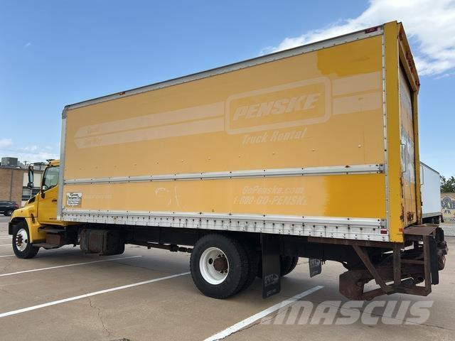 Hino 268 Samochody ciężarowe ze skrzynią zamkniętą