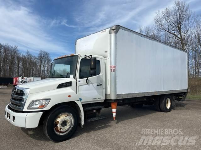 Hino 268 Samochody ciężarowe ze skrzynią zamkniętą