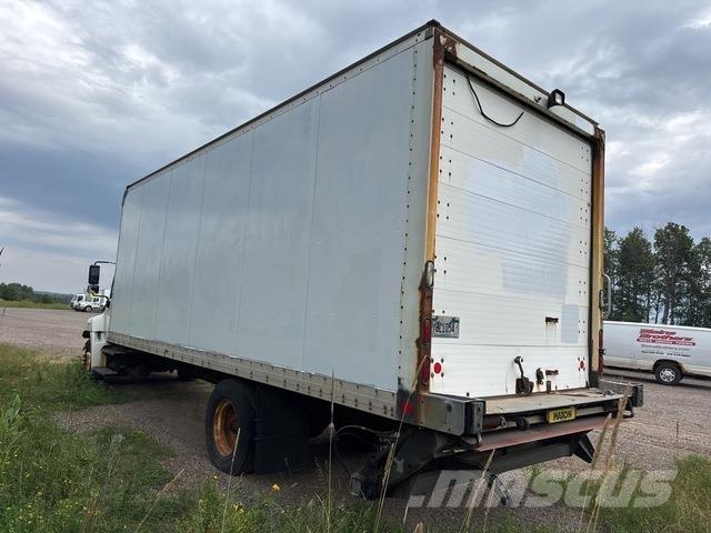 Hino 268 Samochody ciężarowe ze skrzynią zamkniętą