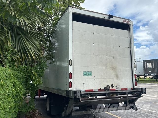 Hino 268 Samochody ciężarowe ze skrzynią zamkniętą