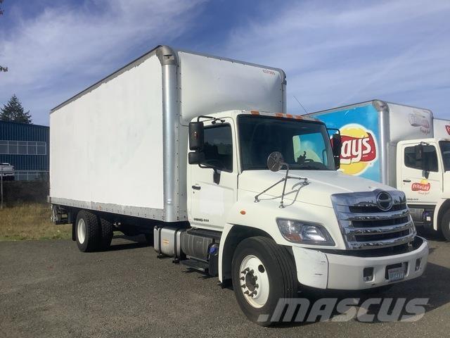 Hino 268 Samochody ciężarowe ze skrzynią zamkniętą