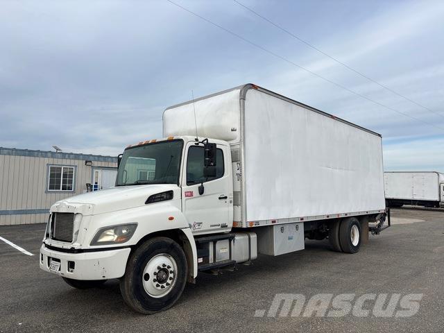 Hino 268 Samochody ciężarowe ze skrzynią zamkniętą