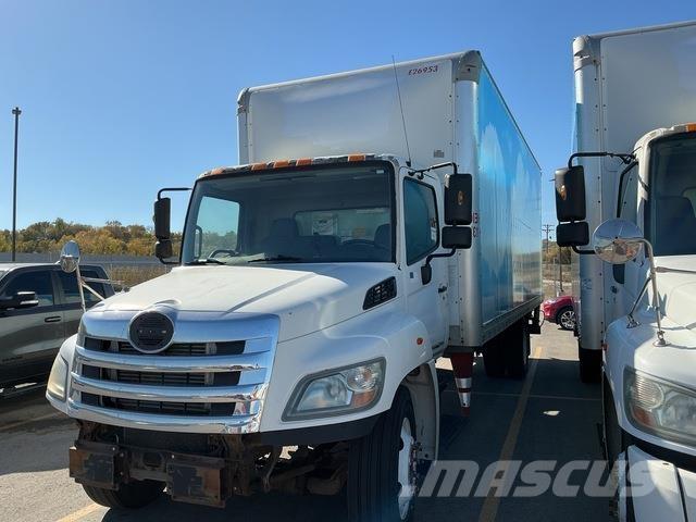 Hino 268 Samochody ciężarowe ze skrzynią zamkniętą