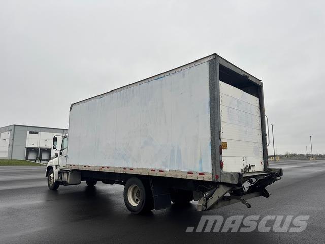 Hino 268 Samochody ciężarowe ze skrzynią zamkniętą