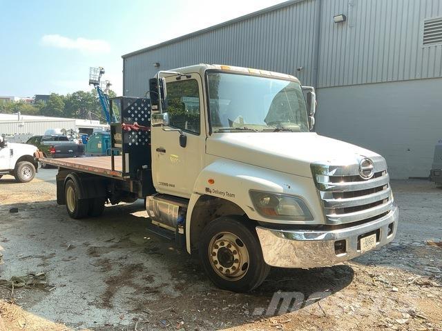 Hino 268A Samochody ratownicze pomocy drogowej
