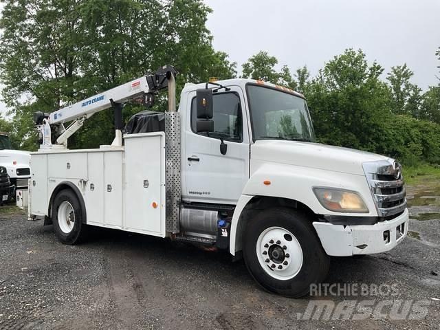 Hino 338 Pojazdy komunalne