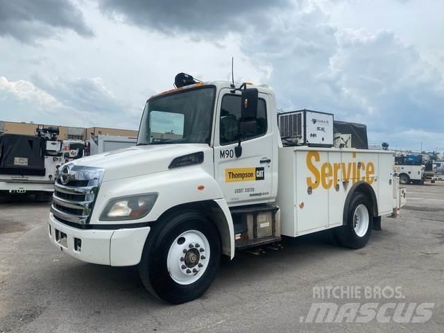 Hino 338 Pojazdy komunalne