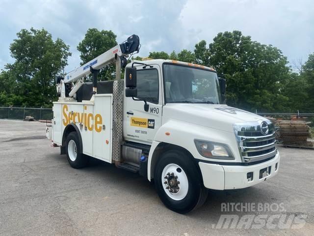 Hino 338 Pojazdy komunalne