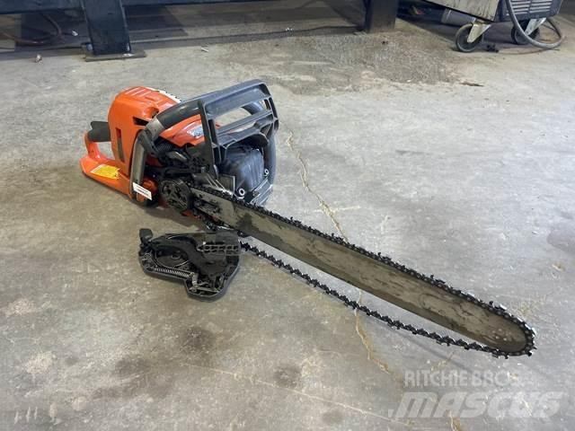 Husqvarna 555 Maszyny budowlane - Inne
