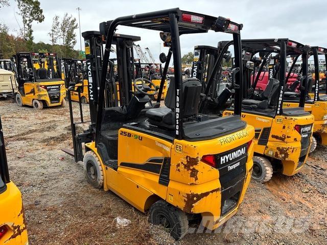 Hyundai 25B-9U Wózki elektryczne