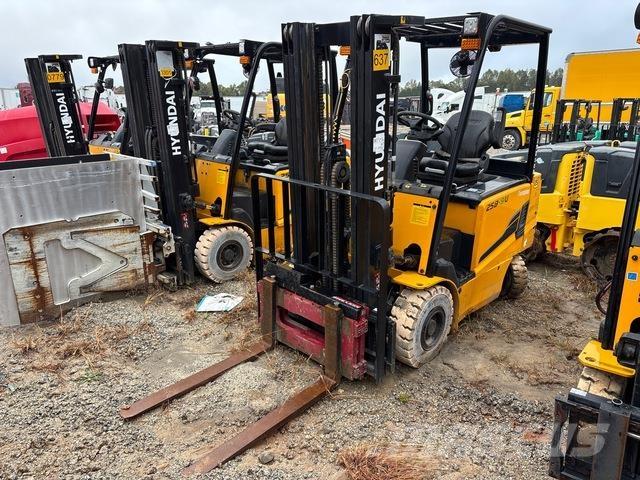 Hyundai 25B-9U Wózki elektryczne