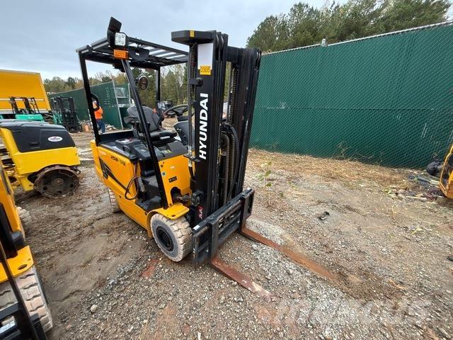 Hyundai 25B-9U Wózki elektryczne