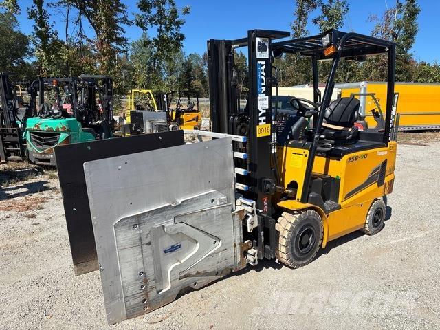 Hyundai 25B-9U Wózki elektryczne