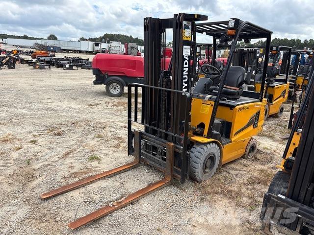 Hyundai 25B-9U Wózki elektryczne