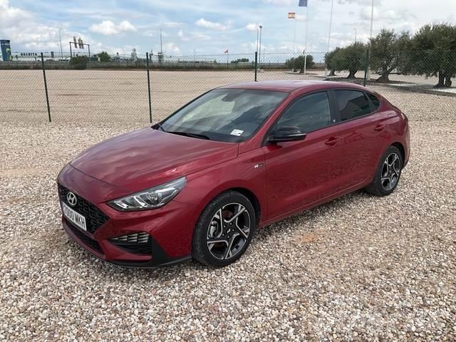 Hyundai i30 Samochody osobowe