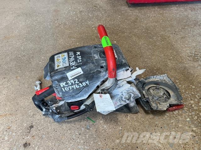  ICS 695XL Pilarki łańcuchowe i wykaszarki