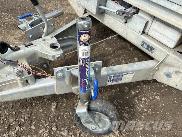 Ifor Williams  Przyczepy do transportu samochodów