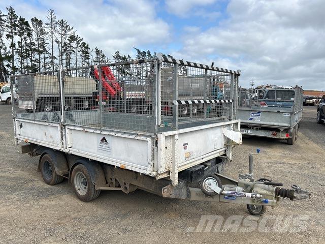 Ifor Williams  Przyczepy do transportu samochodów