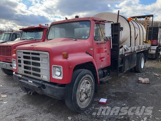 International  Ciężarówki typu Platforma / Skrzynia