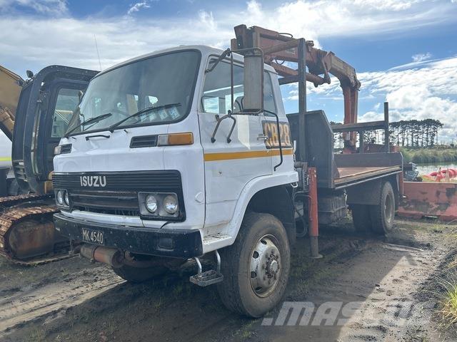 Isuzu  Żurawie samochodowe