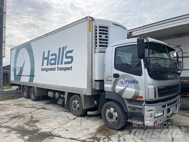 Isuzu 330 GIGA Maszyny budowlane - Inne