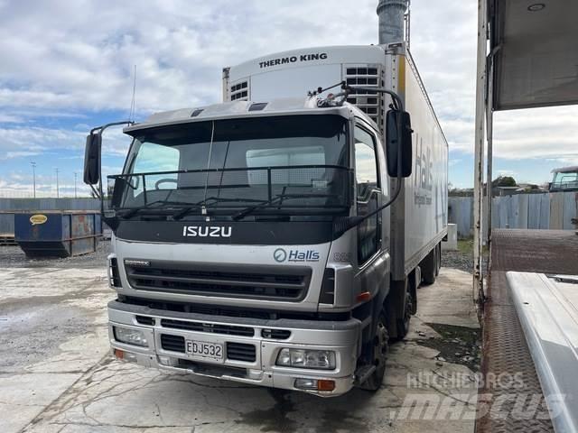 Isuzu 330 GIGA Maszyny budowlane - Inne