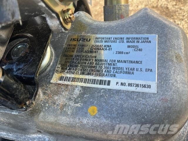 Isuzu C240 Silniki