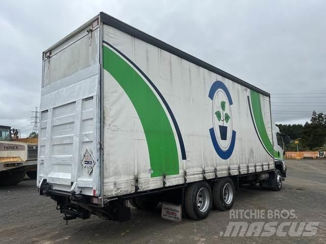 Isuzu FVR950M Ciężarówki firanki