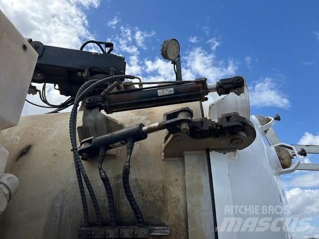 Isuzu FXZ Maszyny budowlane - Inne