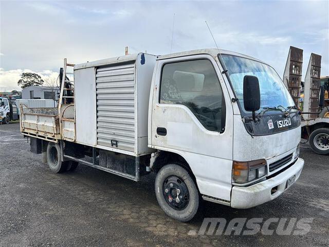Isuzu NPR 350 Ciężarówki typu Platforma / Skrzynia