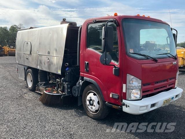 Isuzu NRR Zamiatarki