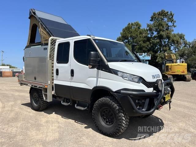 Iveco Daily Ciężarówki typu Platforma / Skrzynia